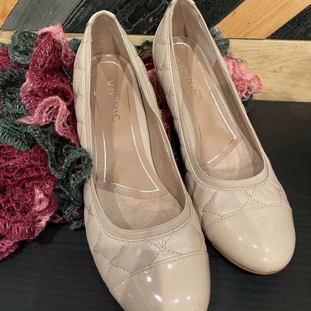 Vionic Quilted Pumps/Heels